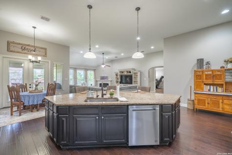 239 Sittre Drive Castroville TX 78009