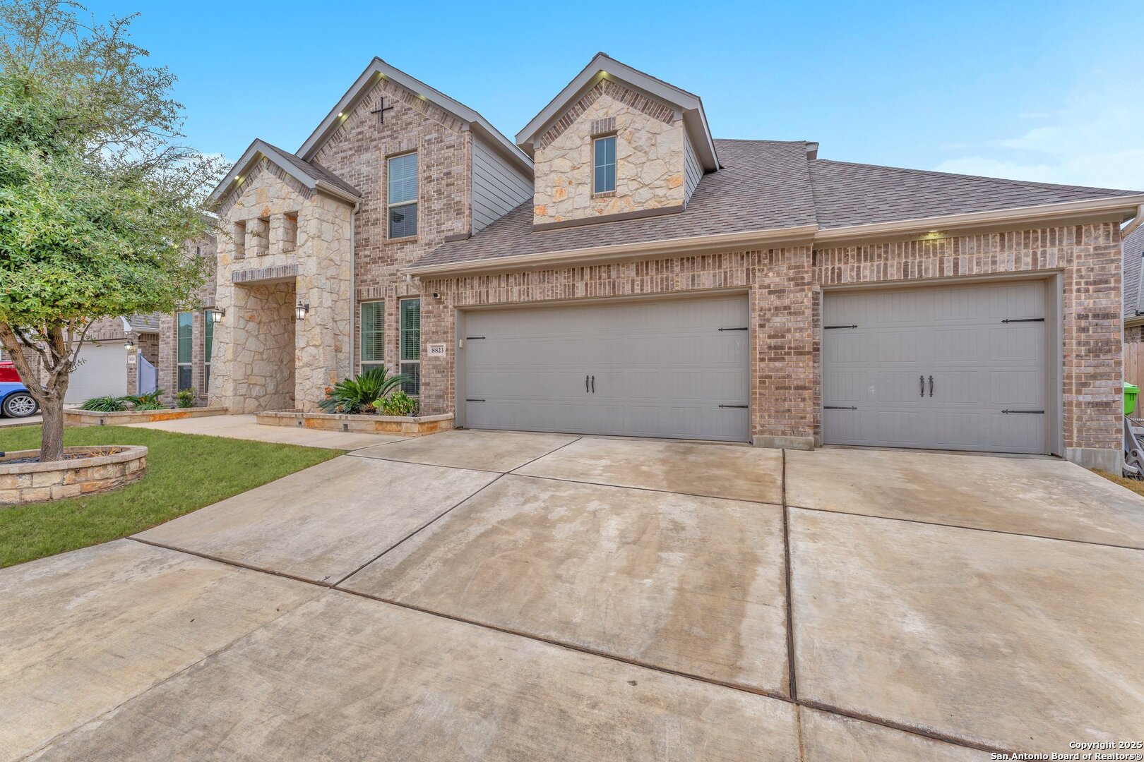 8823 Hideout Bend San Antonio TX 78254