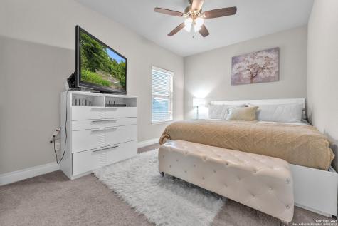 8823 Hideout Bend San Antonio TX 78254