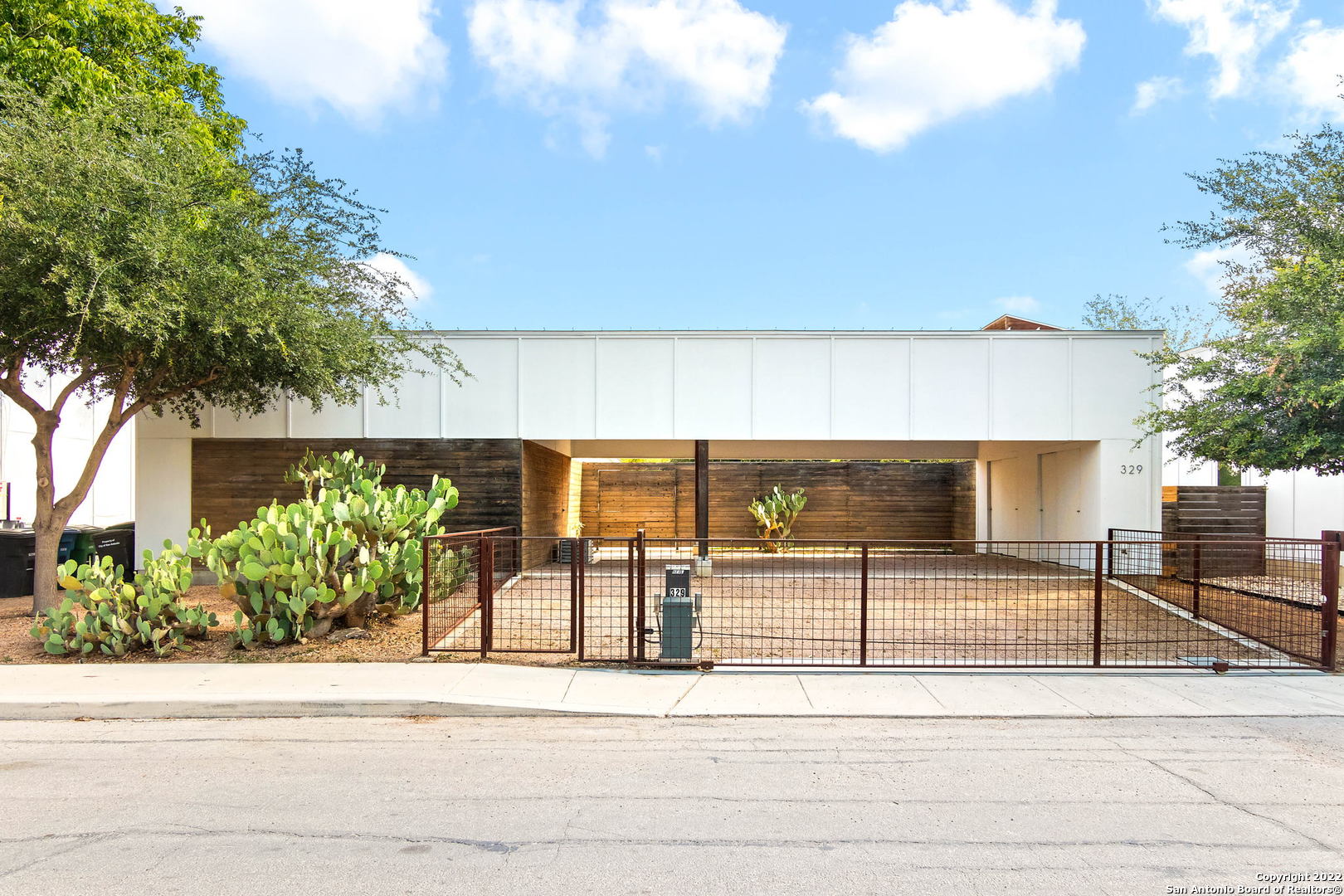 329 E Fest Street San Antonio TX 78204