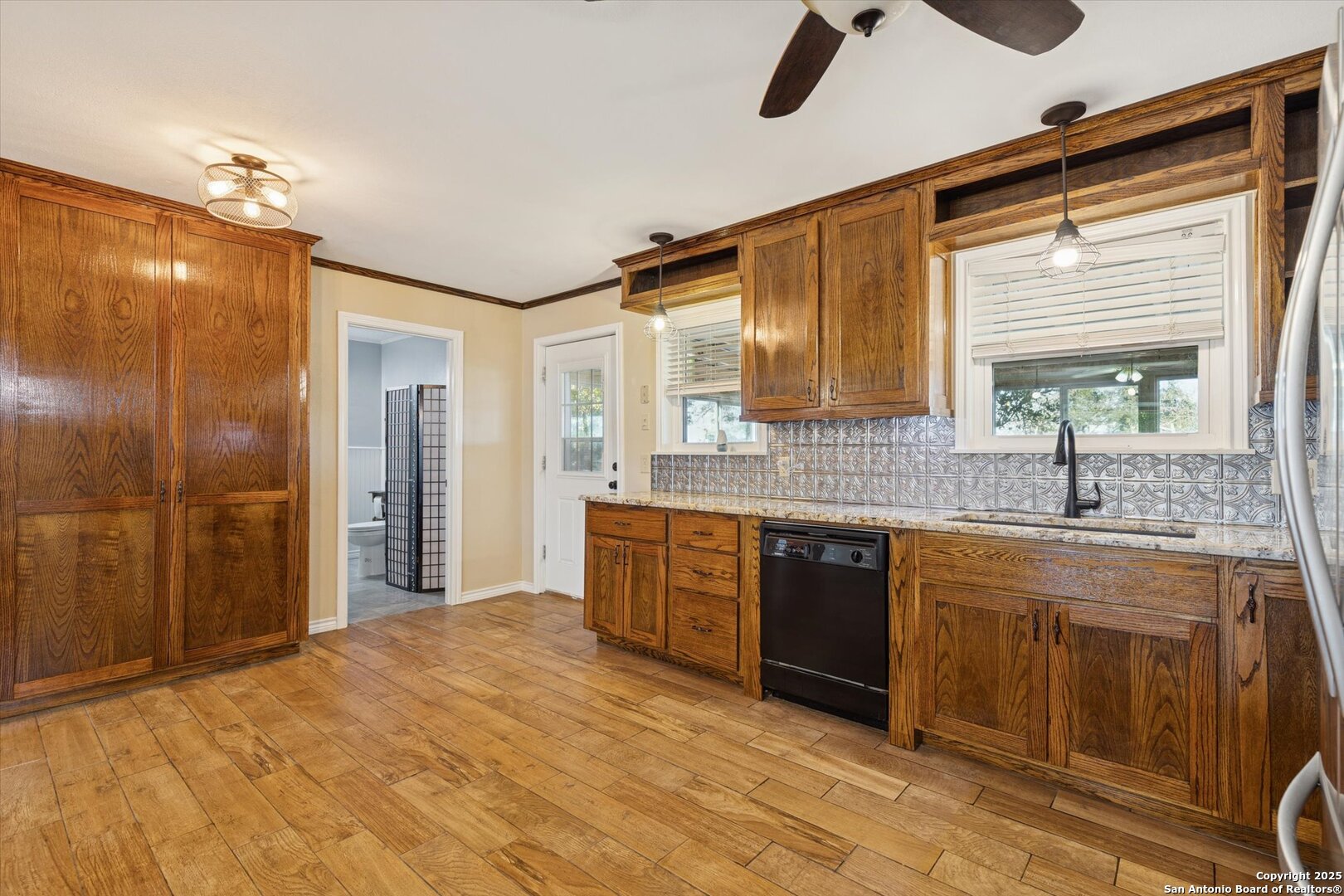 92 Turkey Harper TX 78631