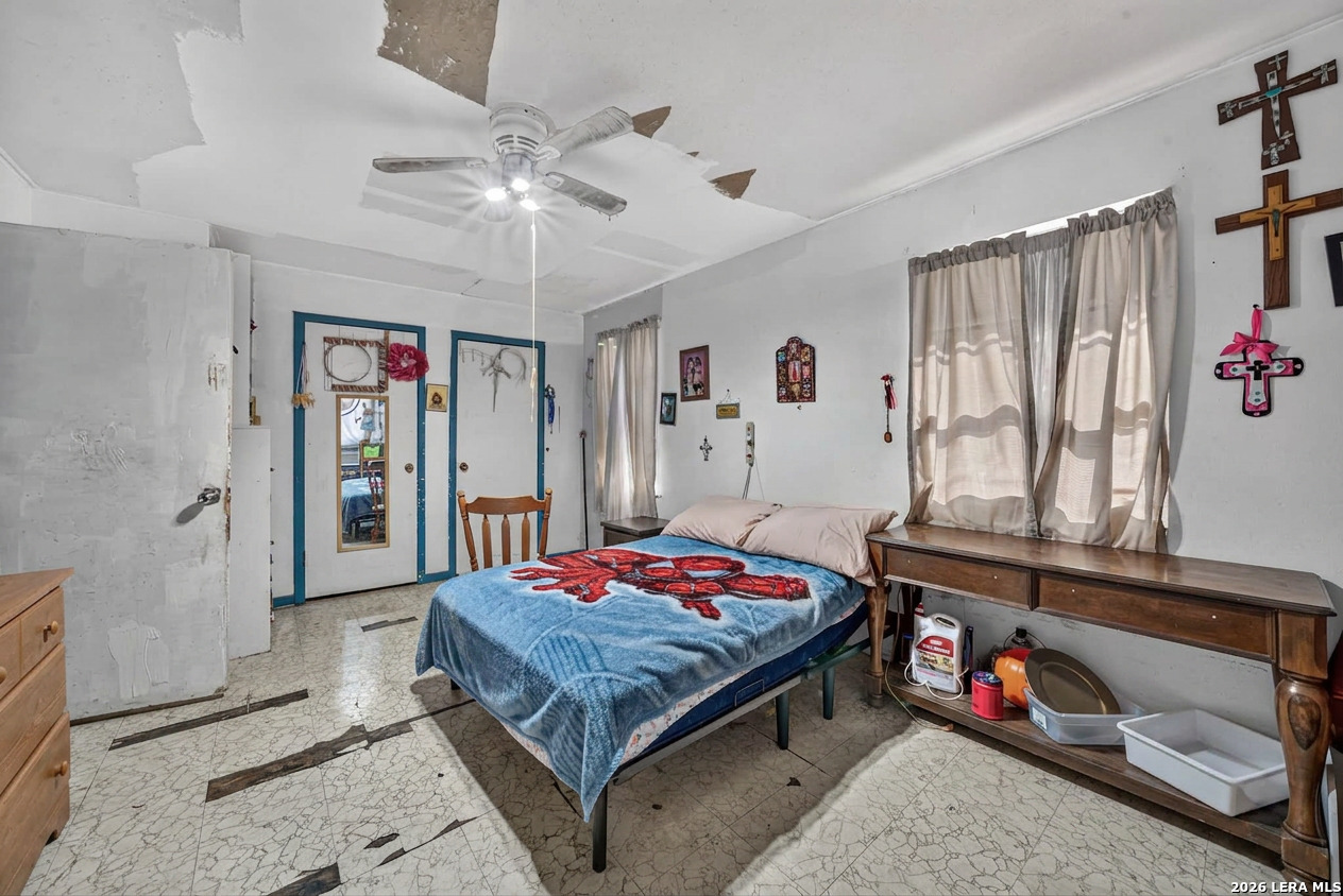2319 Valencia San Antonio TX 78237