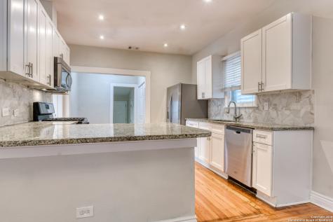 1932 W Huisache Avenue San Antonio TX 78201