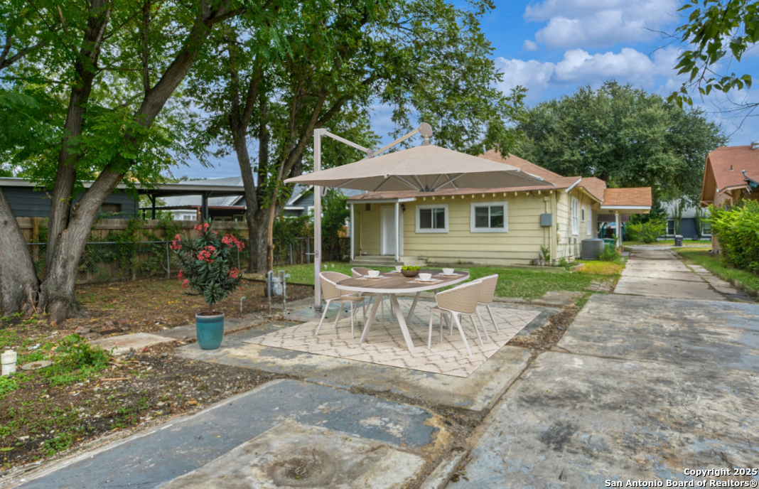 1932 W Huisache Avenue San Antonio TX 78201
