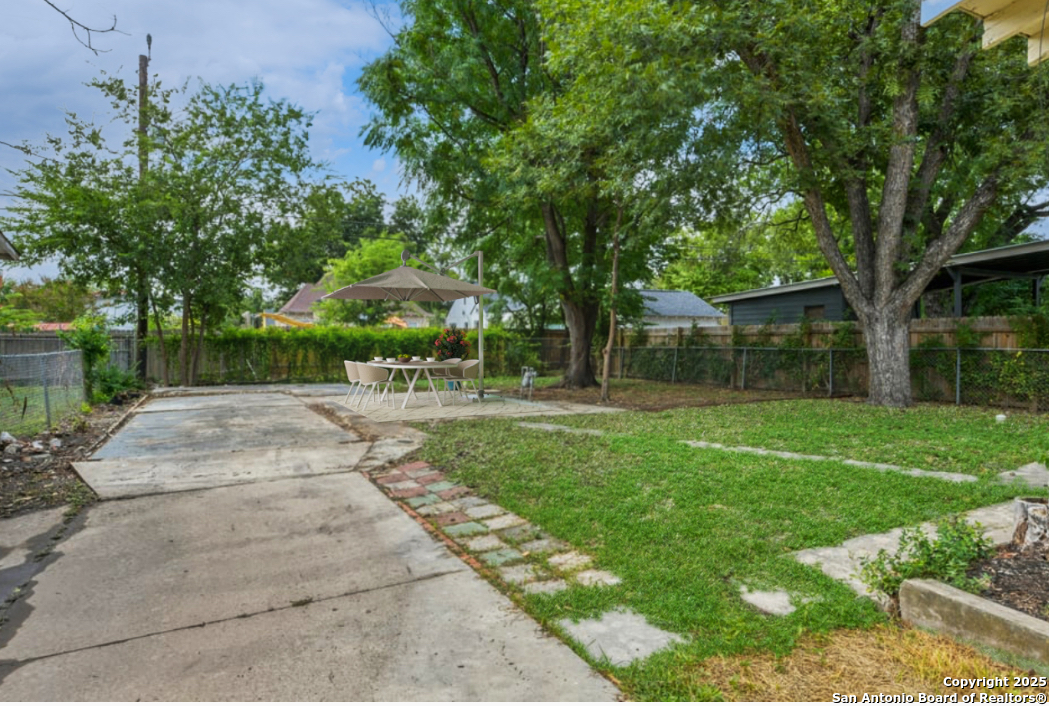 1932 W Huisache Avenue San Antonio TX 78201