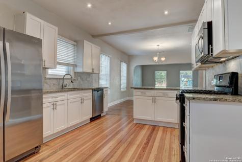 1932 W Huisache Avenue San Antonio TX 78201