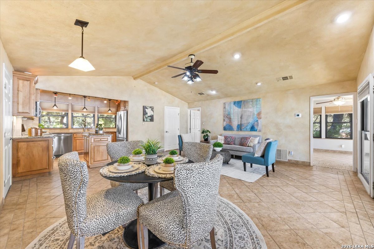 781 Lookout Drive Lakehills TX 78063