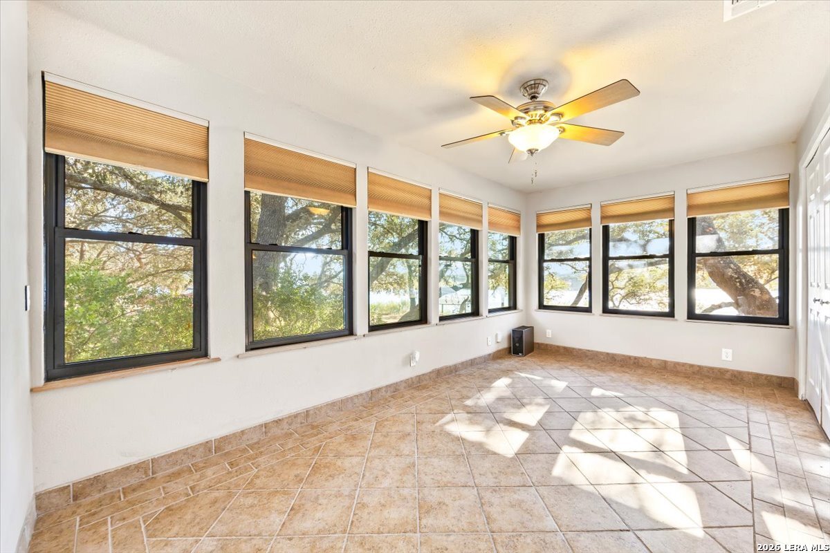 781 Lookout Drive Lakehills TX 78063