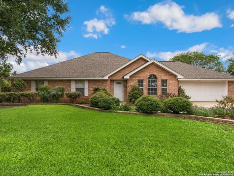 190 Castlewood Drive Seguin TX 78155