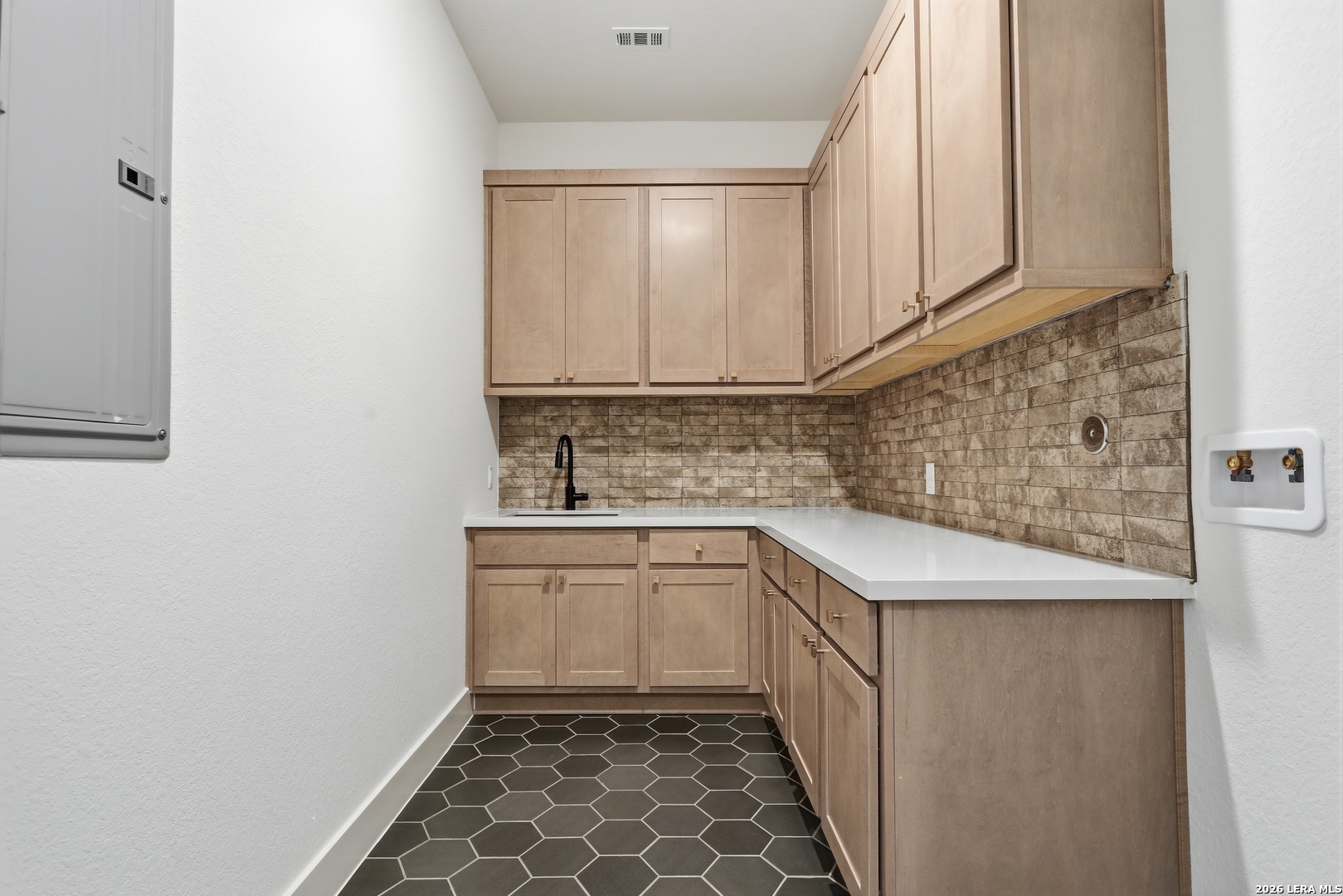 8131 Swift Bear San Antonio TX 78266