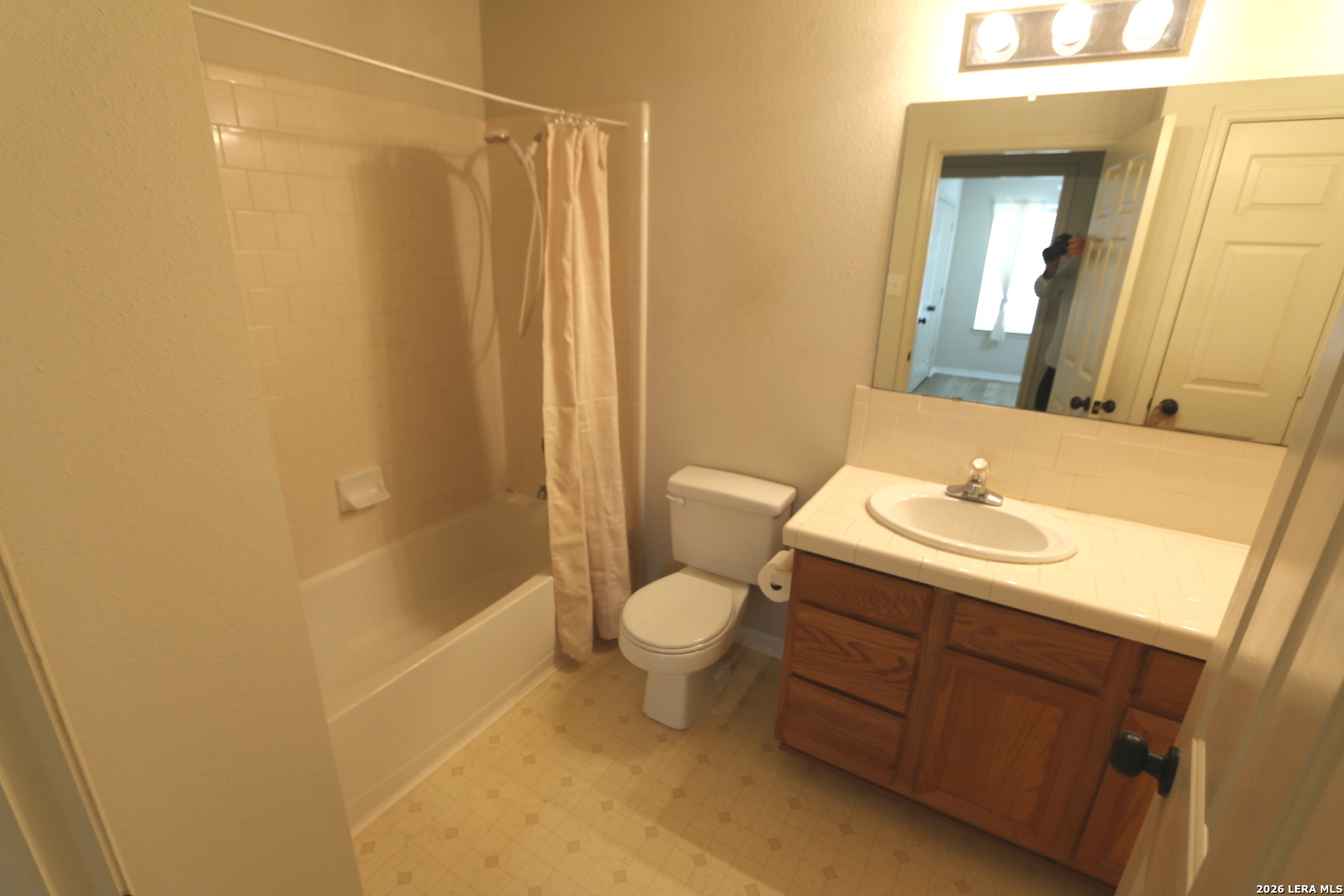 9404 Crow Lane #2 Adkins TX 78101