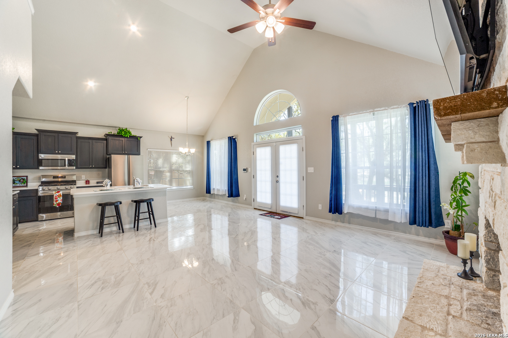 1020 Pebble Beach Drive NW Lakehills TX 78063