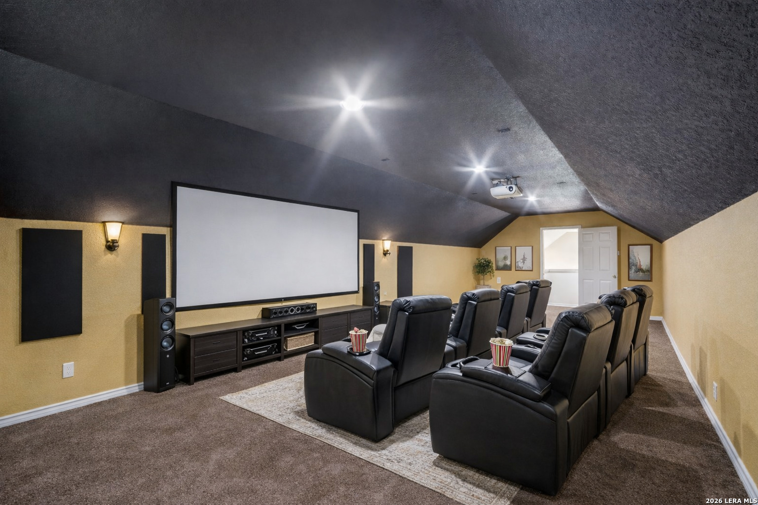 1020 Pebble Beach Drive NW Lakehills TX 78063
