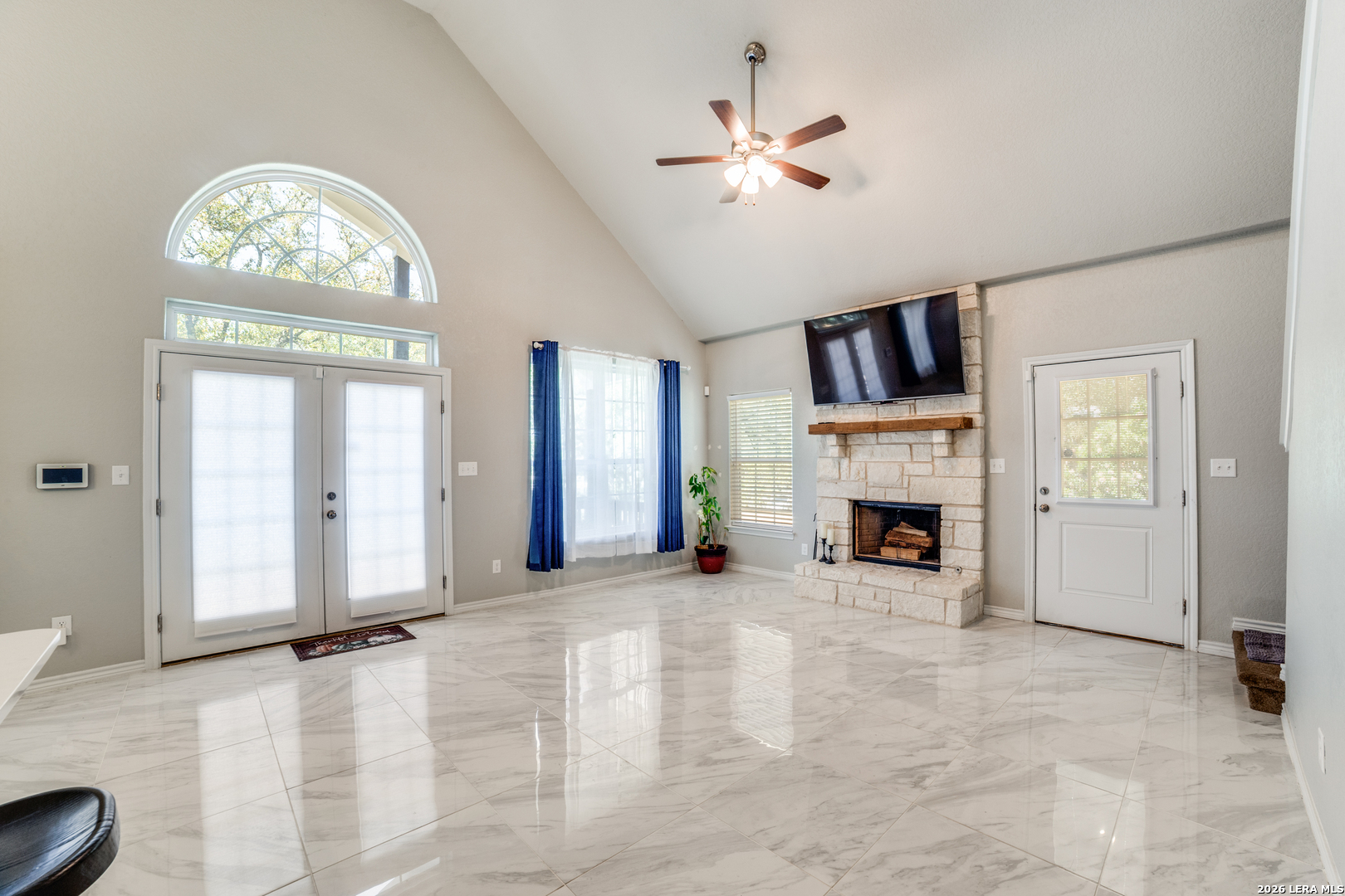 1020 Pebble Beach Drive NW Lakehills TX 78063