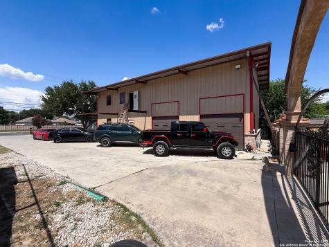 6766 Crestway San Antonio TX 78239