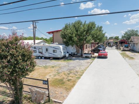 6766 Crestway San Antonio TX 78239