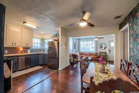 1422 Santa Monica San Antonio TX 78201