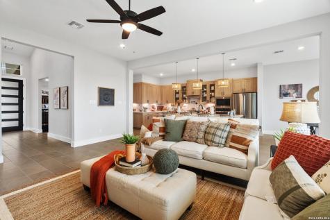 3723 Moru Oak Drive Seguin TX 78155