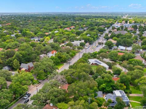 421 E Hildebrand San Antonio TX 78212