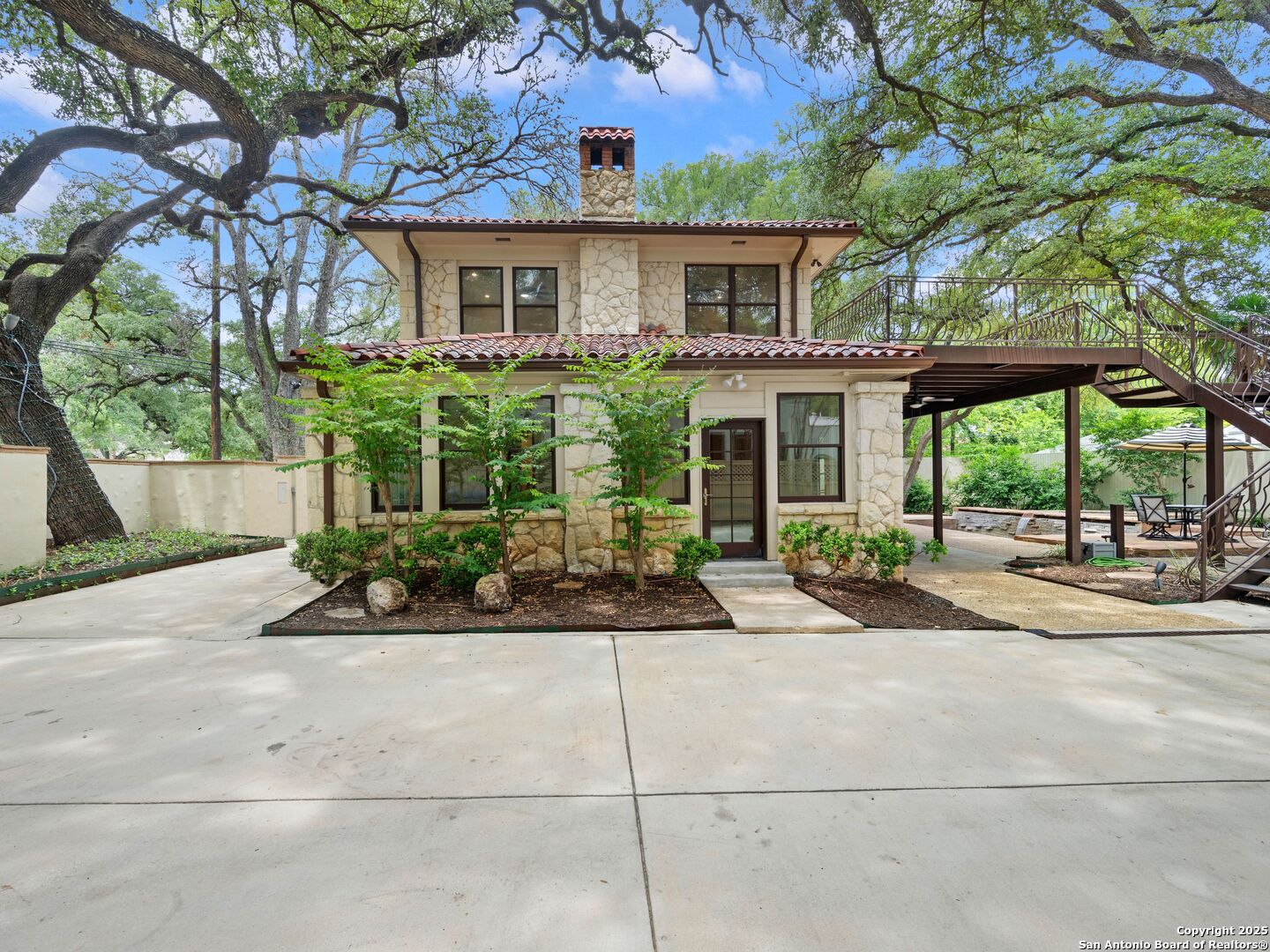 421 E Hildebrand San Antonio TX 78212
