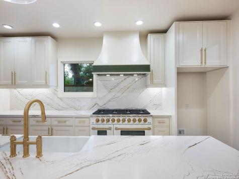 421 E Hildebrand San Antonio TX 78212