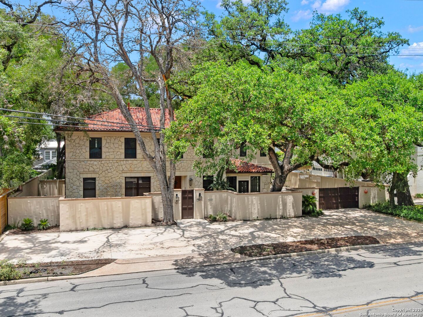 421 E Hildebrand San Antonio TX 78212