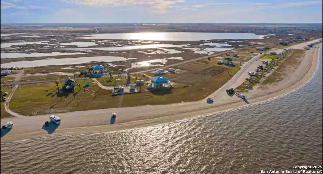 1065 N Ocean Drive Port Lavaca TX 77979