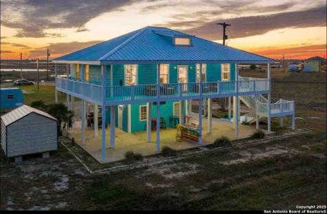 1065 N Ocean Drive Port Lavaca TX 77979