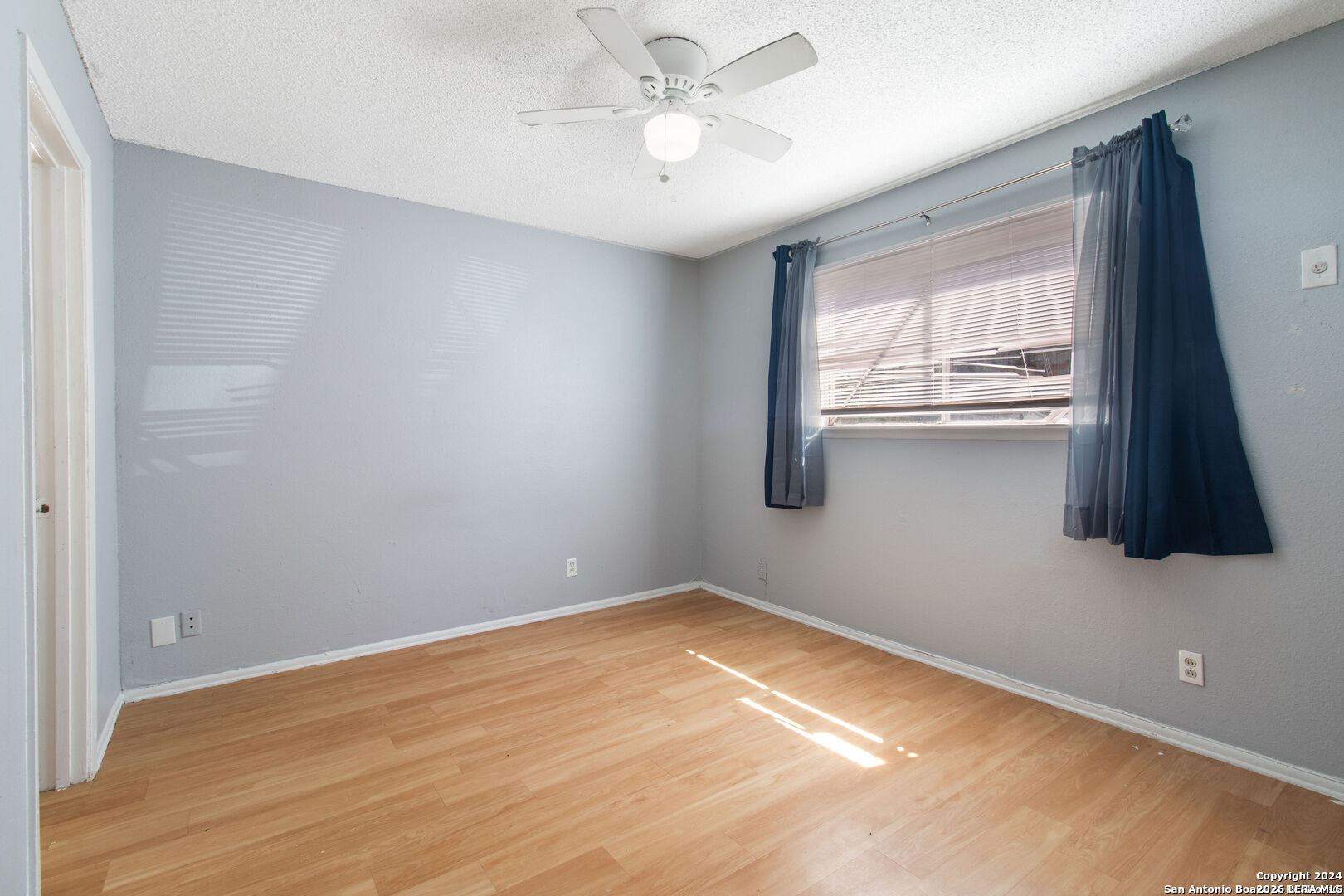 5111 Red Hawk San Antonio TX 78242