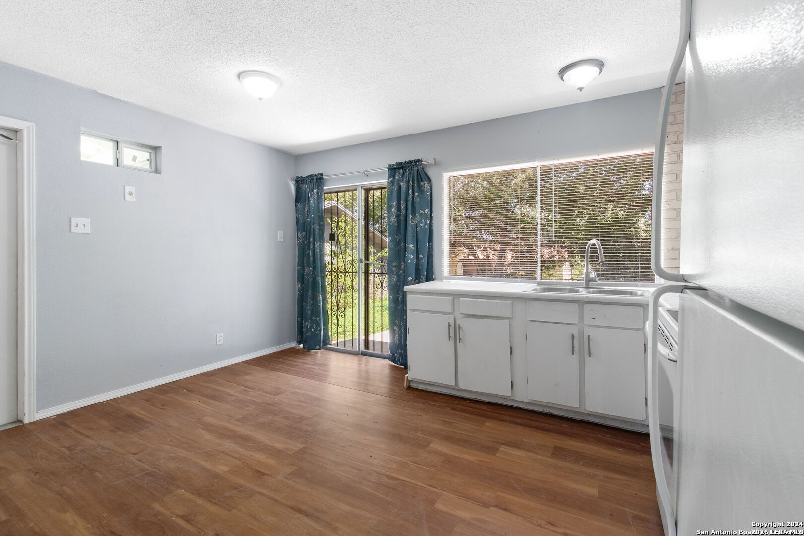 5111 Red Hawk San Antonio TX 78242