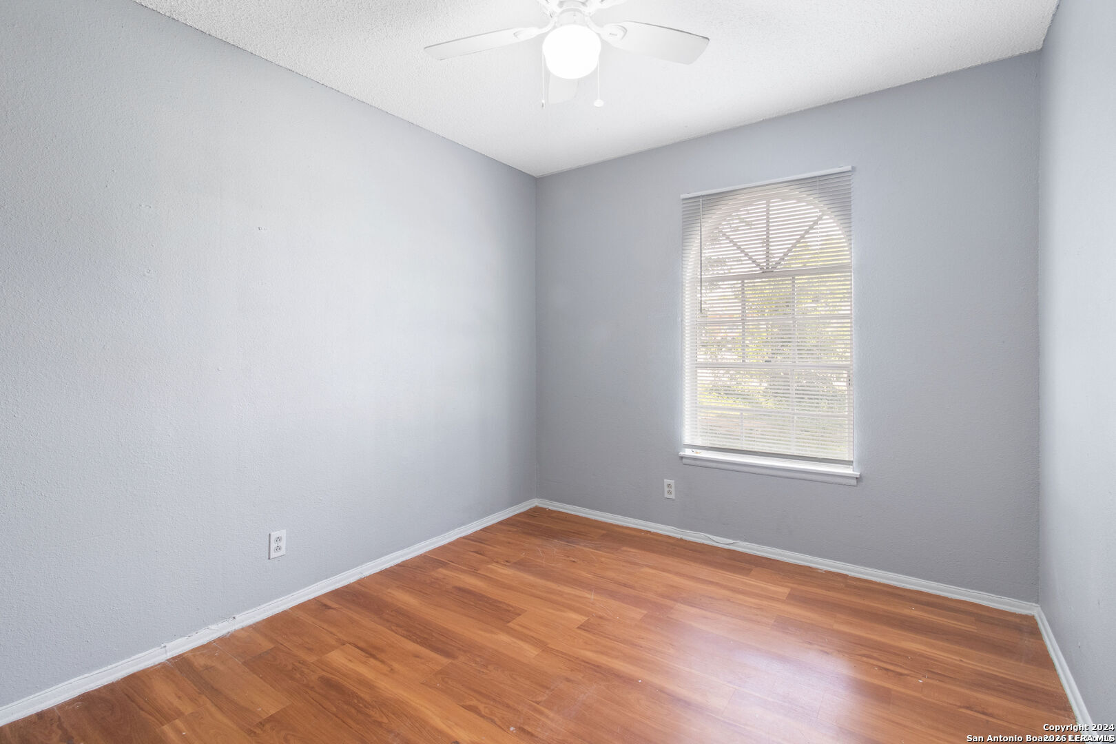 5111 Red Hawk San Antonio TX 78242