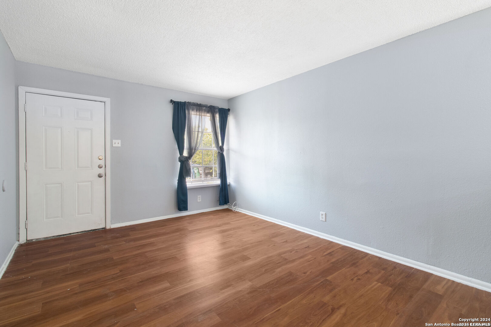 5111 Red Hawk San Antonio TX 78242