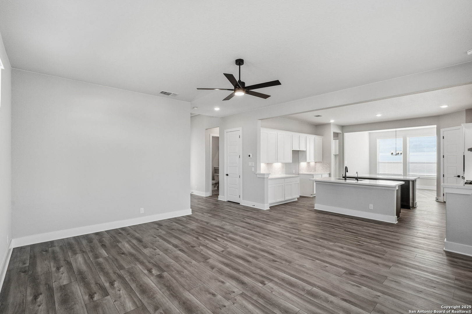326 Vamanos Boerne TX 78006