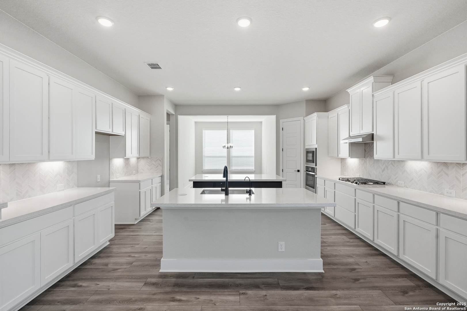 326 Vamanos Boerne TX 78006