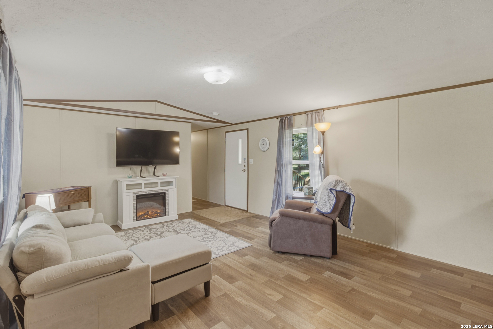 256 Nakomis Drive Bandera TX 78003