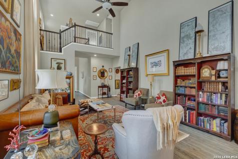 2080 Cowan New Braunfels TX 78132