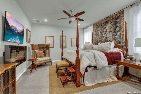 2080 Cowan New Braunfels TX 78132
