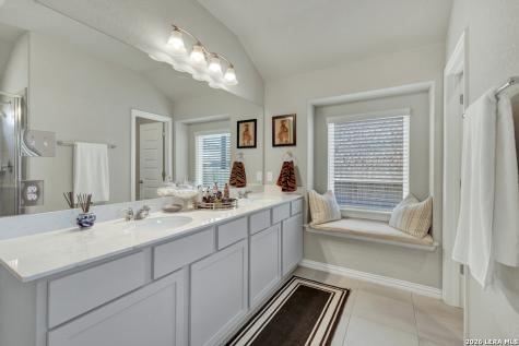 2080 Cowan New Braunfels TX 78132