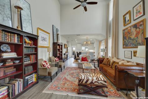 2080 Cowan New Braunfels TX 78132