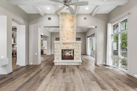7102 Bluff Edge San Antonio TX 78257