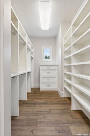 7102 Bluff Edge San Antonio TX 78257
