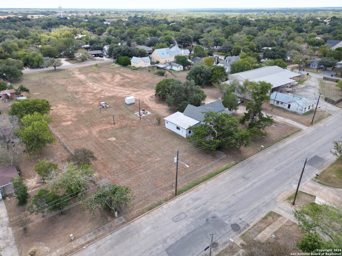 1510 C Street Floresville TX 78114