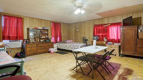 1510 C Street Floresville TX 78114