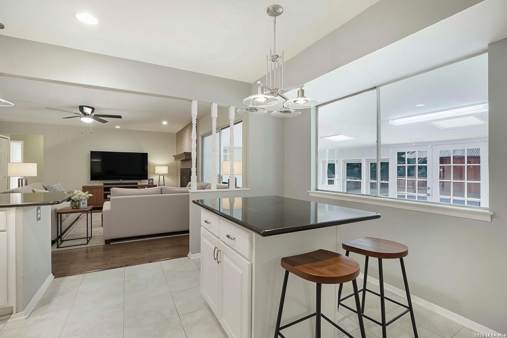 211 Forrest Trail Universal City TX 78148
