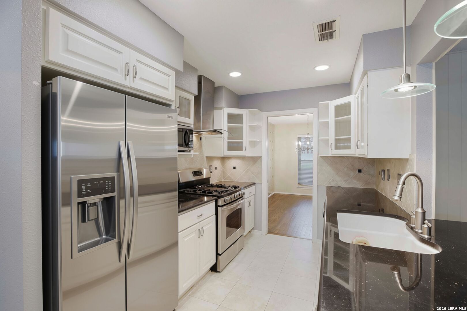 211 Forrest Trail Universal City TX 78148
