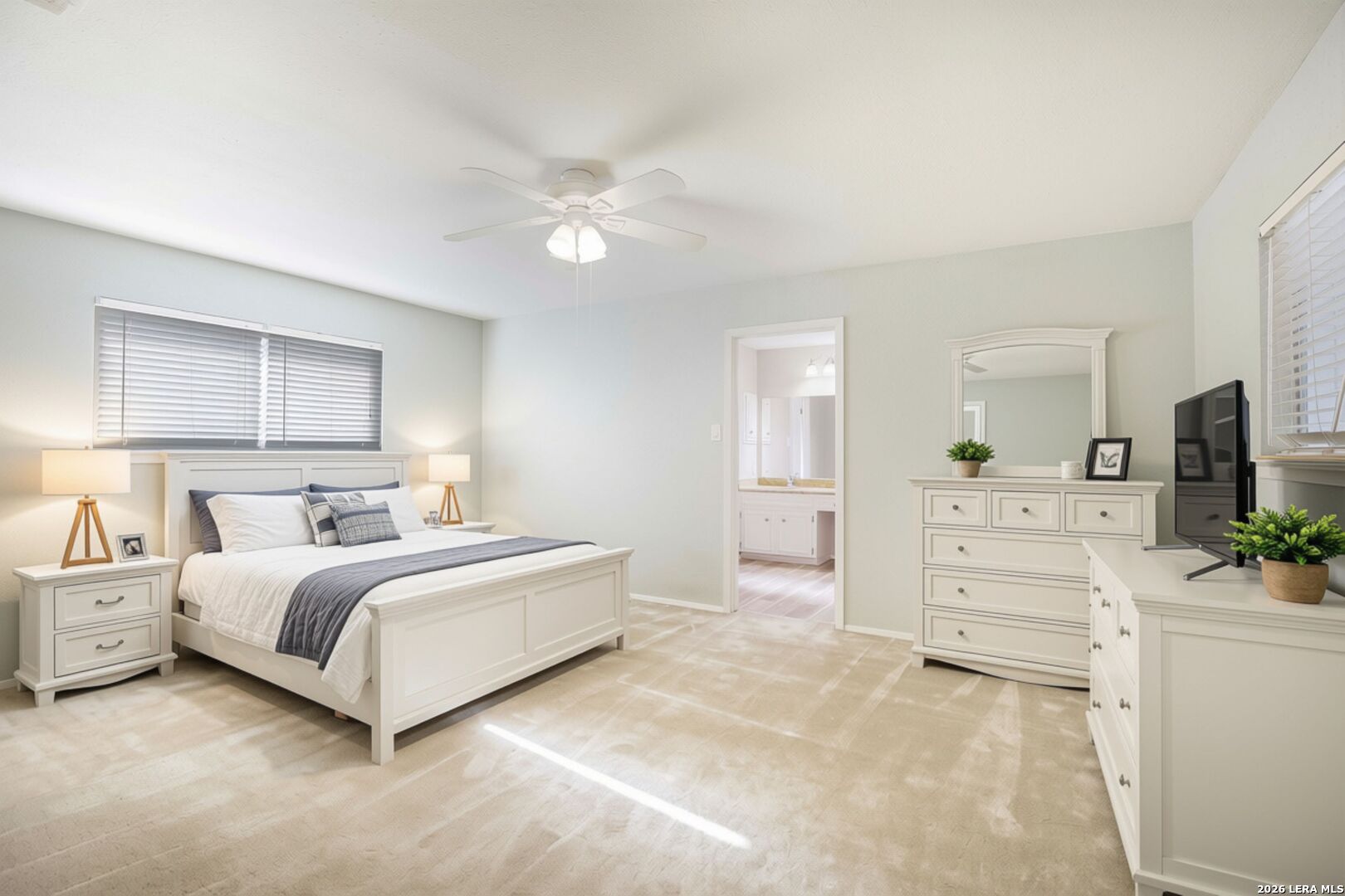 211 Forrest Trail Universal City TX 78148