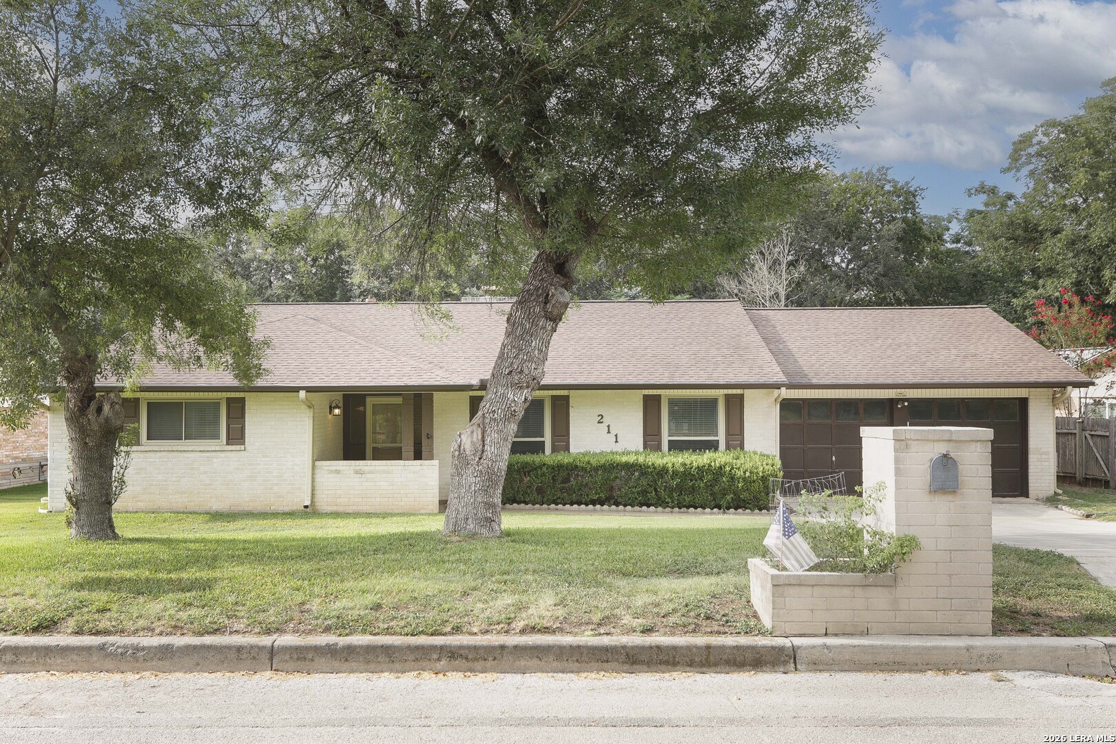 211 Forrest Trail Universal City TX 78148