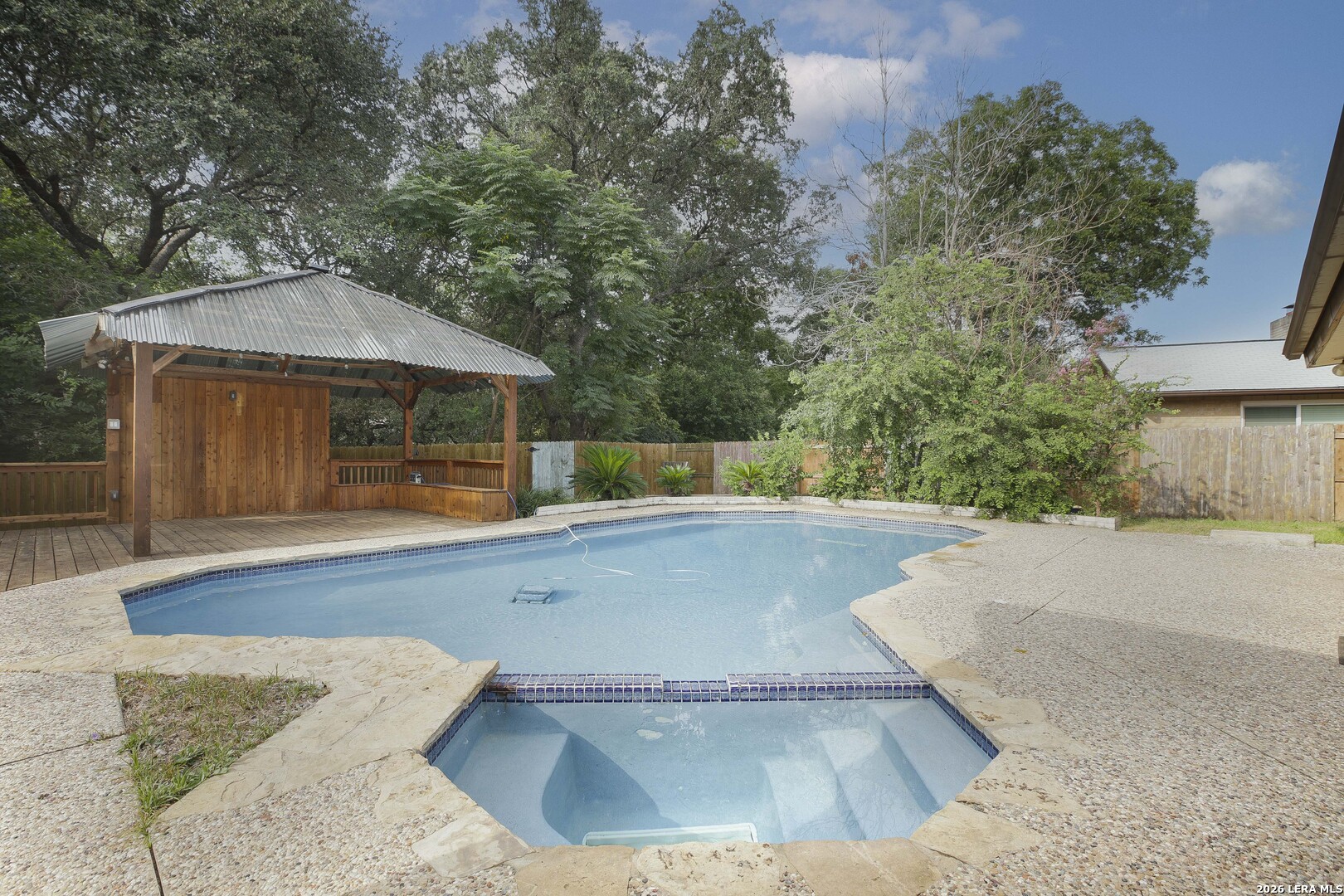 211 Forrest Trail Universal City TX 78148