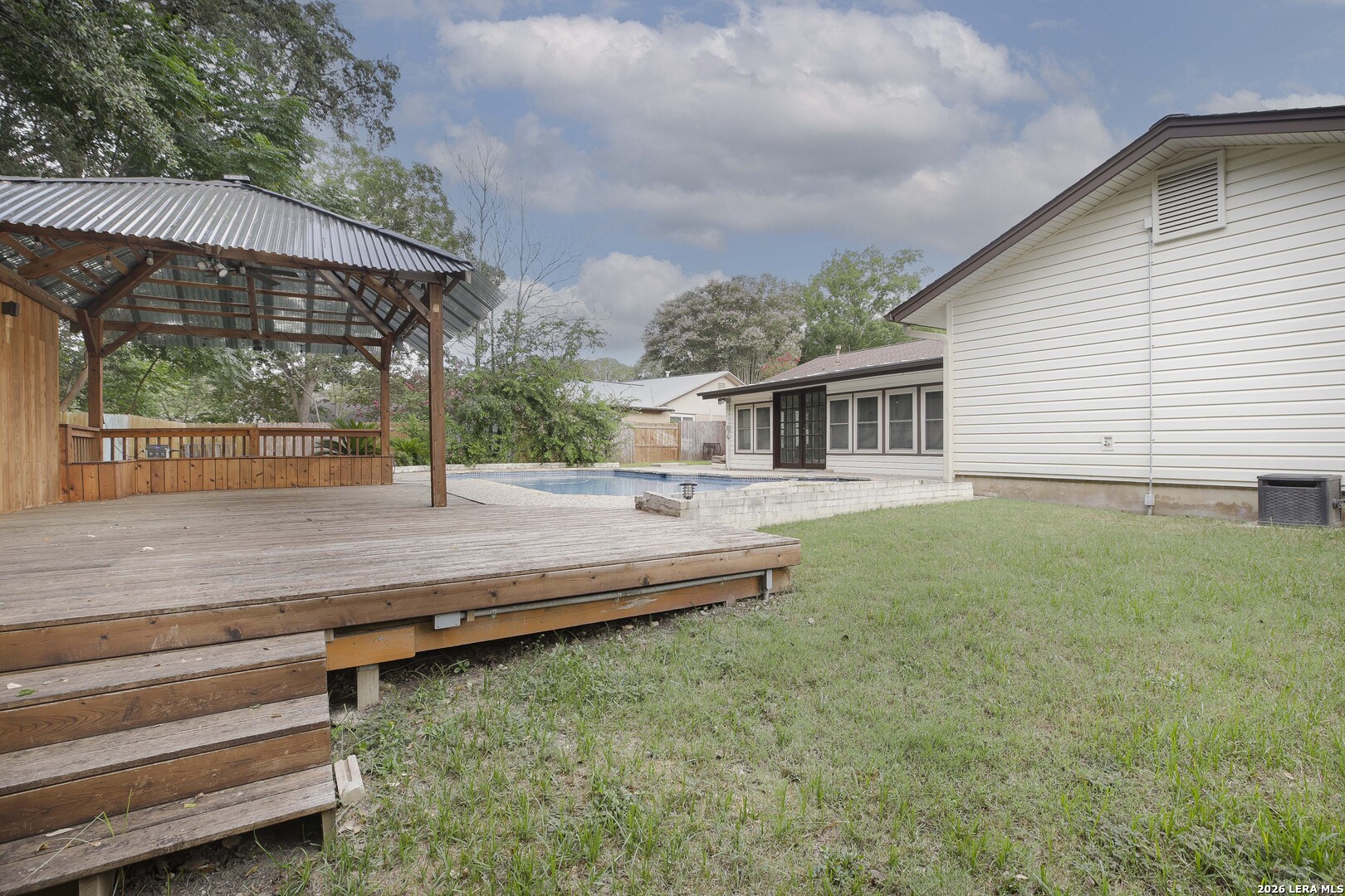 211 Forrest Trail Universal City TX 78148