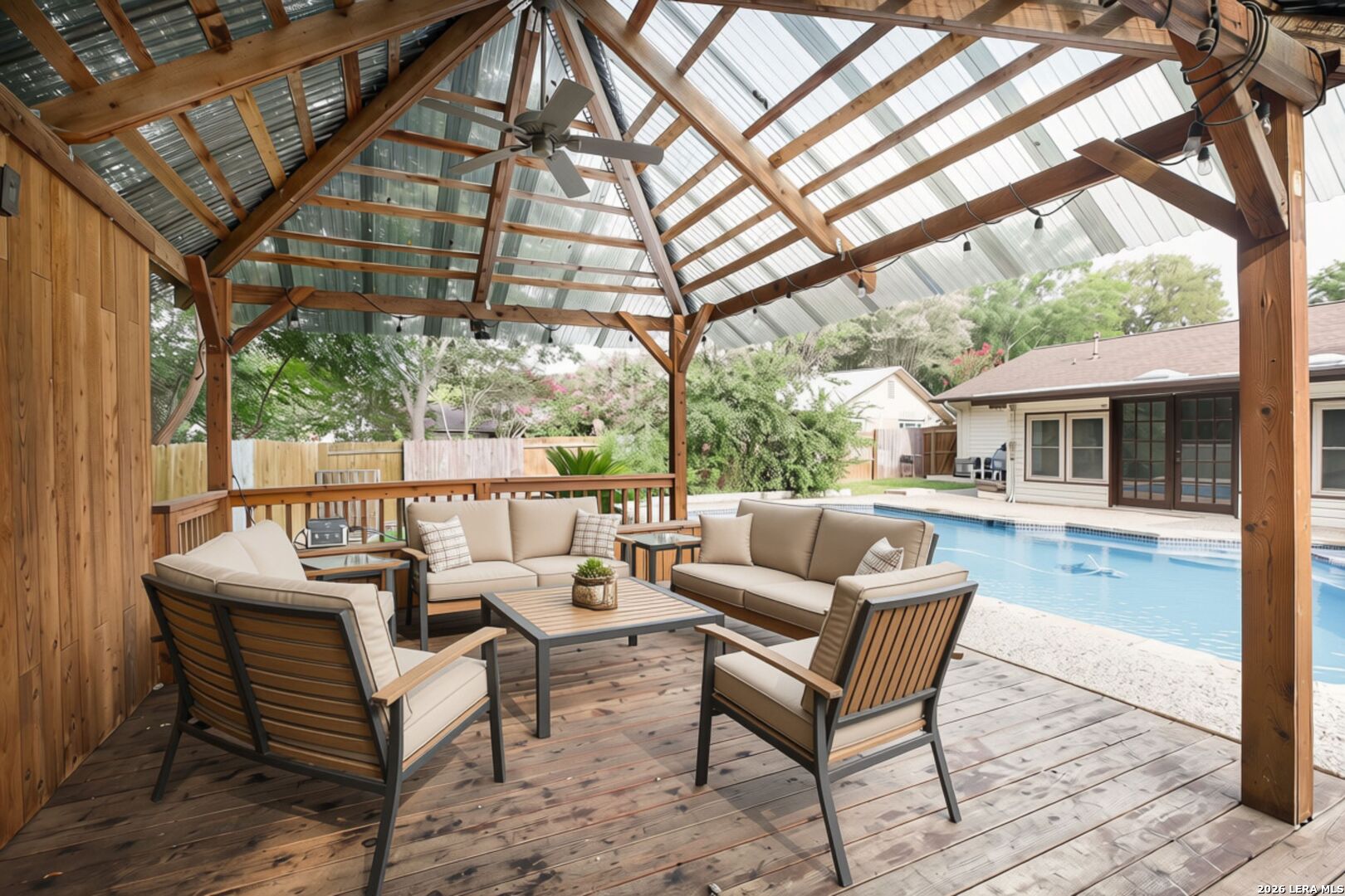 211 Forrest Trail Universal City TX 78148